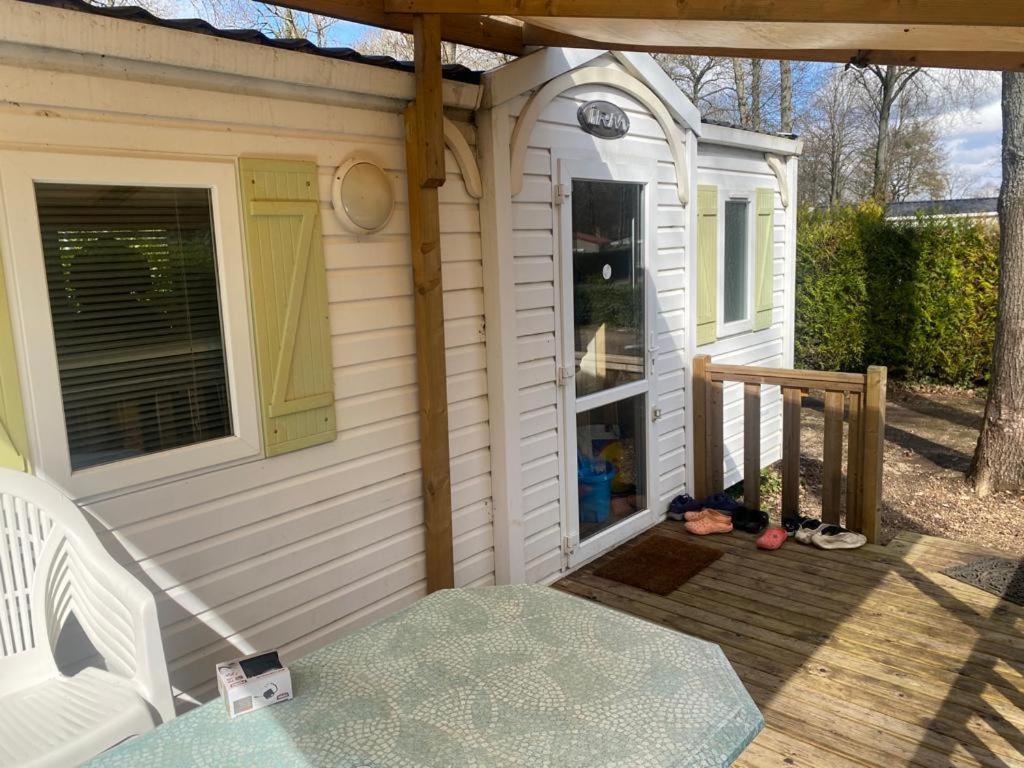 Mobil-Home Au Parc Des Roches Saint-Cheron Bagian luar foto